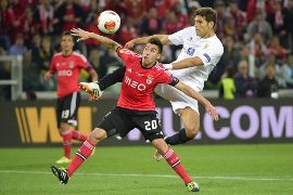 Sevilla đăng quang Europa League sau 'đấu súng'