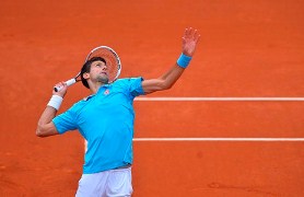 Vòng 3 Roland Garros: Djokovic, Federer giành vé đi tiếp