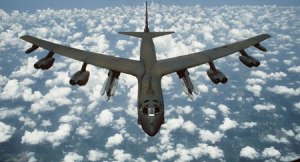 Mỹ triển khai 3 máy bay ném bom B-52 tới châu Âu