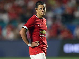 Chicharito bị ép rời Man Utd