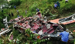 Bảo Việt chi trả bảo hiểm cho nạn nhân vụ tai nạn thảm khốc