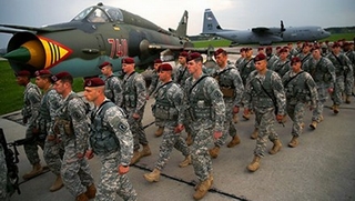 Rumani 'mời' NATO để đề phòng Nga