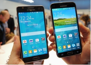 Galaxy Alpha và Galaxy S5: Nên mua sản phẩm nào?