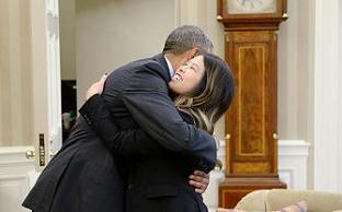 Chiến thắng Ebola, nữ y tá gốc Việt gặp Obama