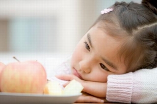 Bí quyết chăm sóc trẻ biếng ăn, chậm lớn