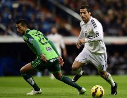 C.Ronaldo lập hat-trick giúp Real đánh bại Celta Vigo