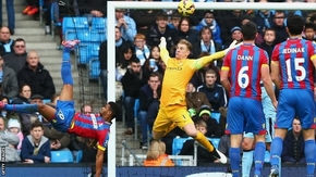 Đại thắng tại Etihad, Man City bắt kịp Chelsea!
