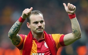 Từ chối Premier League, Sneijder gia nhập Juve?