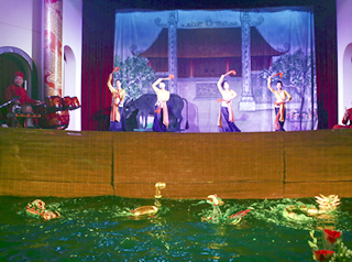 Lần đầu tiên Chèo và Rối nước diễn trên cùng một sân khấu