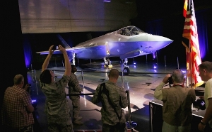 Có thật Trung Quốc &quot;đánh cắp&quot; công nghệ mật của F-35?