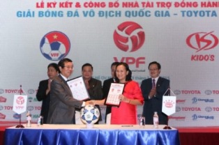 VPF kiếm thêm 30 tỉ VNĐ tiền tài trợ V-League 2015