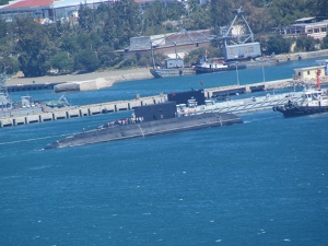 Tàu ngầm Kilo Hải Phòng cập cảng Cam Ranh an toàn