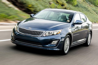 Kia Optima có giá mới hấp dẫn: 908 triệu