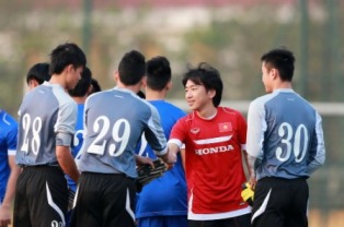 HLV Miura thân thiện ngày tập trung tuyển U23!