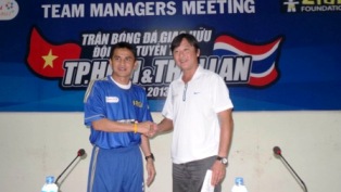 Kiatisak và cái bóng của người Thái với bóng đá Việt!