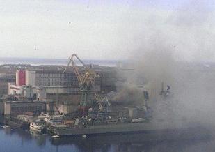 Kinh hoàng tàu ngầm hạt nhân Nga bốc cháy dữ dội