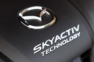 Xe Toyota sẽ dùng động cơ Skyactiv của Mazda