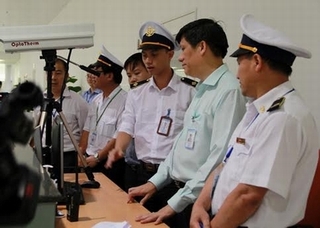  Bộ Y tế kiểm tra công tác kiểm dịch tại sân bay Nội Bài