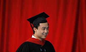 Sốc hàng nghìn sinh viên Trung Quốc bị đuổi khỏi Mỹ