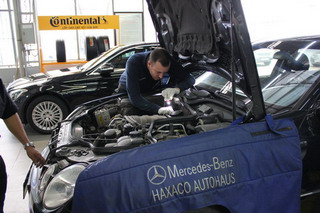 Xe Mercedes được chuyên gia Đức &quot;khám bệnh&quot; miễn phí
