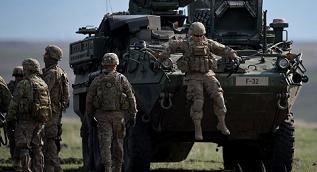 NATO hối hả bành trướng để tấn công Nga?