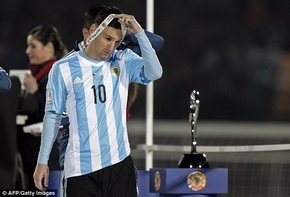 Messi từ chối nhận giải cầu thủ xuất sắc nhất Copa 2015