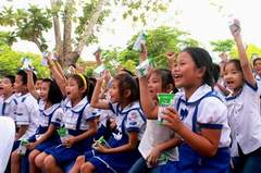 Quỹ Sữa đến với các em tỉnh Nghệ An