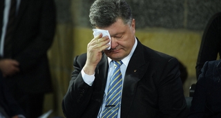 Tổng thống Ukraine bị bao vây bốn phía