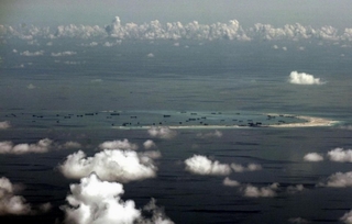 Biển Đông: Thêm đối thủ mạnh, Trung Quốc hết đường?