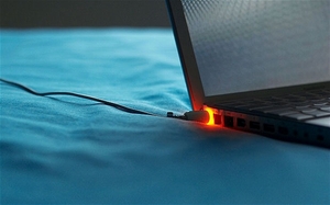 Phát hiện bí mật gây sốc về pin laptop