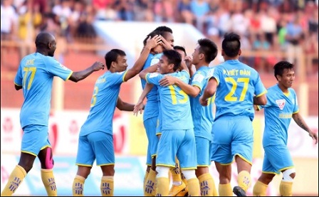 Khánh Hòa bất ngờ có mặt trong top 3 V-League