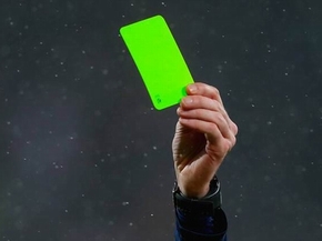 Lần đầu tiên xuất hiện “thẻ xanh” trong bóng đá!