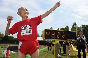Cụ ông 105 tuổi thách thức &quot;tia chớp&quot; Usain Bolt