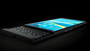 BlackBerry bất ngờ khoe ảnh đầu tiên của “dế” Android