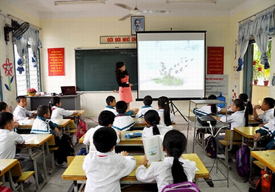 Kiểm tra công tác tổ chức cán bộ tại các trường Hà Nội