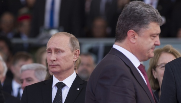 Tổng thống Putin và người đồng cấp Poroshenko giờ đây giống như 