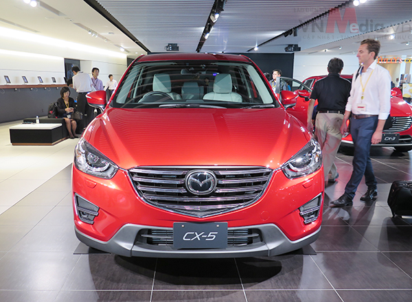 Mazda CX-5 2016 có một chút khác biệt về ngoại thất