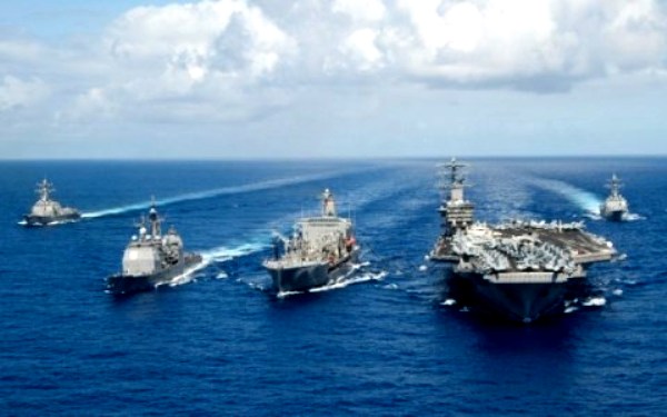 Các tàu chiến của Mỹ sẵn sàng được điều đến gần các đảo mà Trung Quốc cải tạo phi pháp ở Biển Đông. Ảnh Hải quân Mỹ