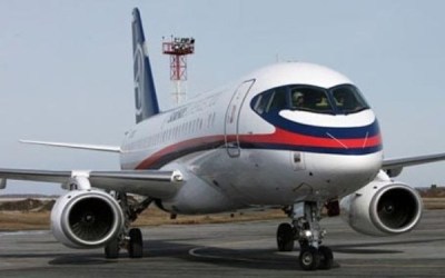 Nga và Ukraine cắt đứt giao thông hàng không