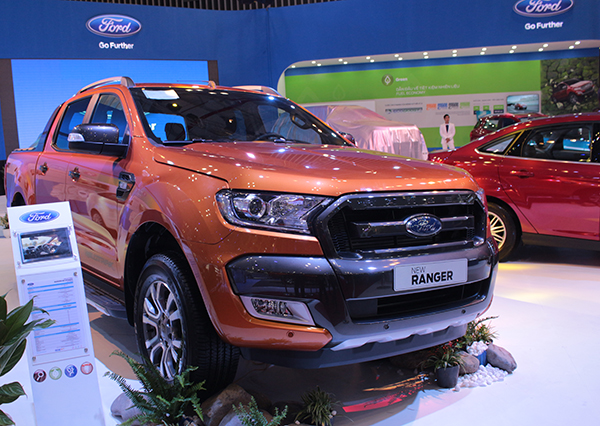 Ranger lần đầu tiên đứng đầu thị trường ô tô Việt Nam 
