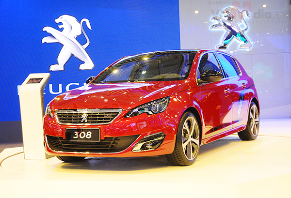 Peugeot 308 GT Line vừa về Việt Nam