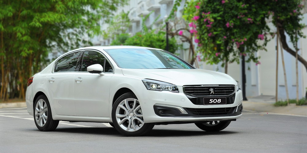 Tháng 11, đồng loạt lái thử xe Peugeot trên toàn quốc