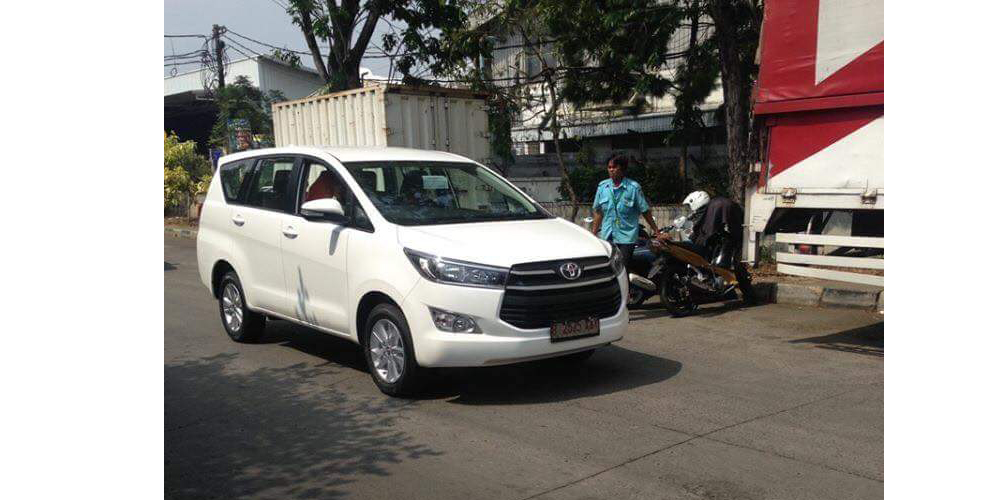 Lộ loạt ảnh thật Toyota Innova 2016