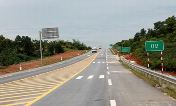 Cao tốc Nội Bài - Lào Cai có tổng chiều dài 245km, mức thu phí tối đa toàn tuyến là hơn 1,2 triệu đồng.