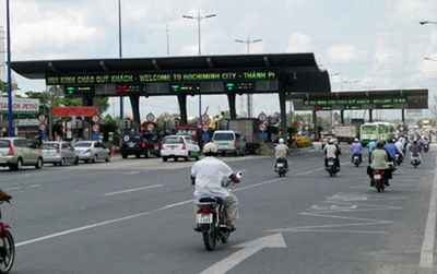 TPHCM: Không tăng phí xe qua trạm xa lộ Hà Nội