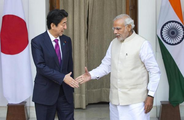 Thủ tướng Nhật Bản Shinzo Abe và người đồng cấp Ấn Độ Narendra Modi