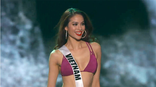 Xem lại màn trình diễn của Phạm Hương tại bán kết Miss Universe