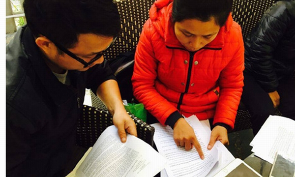 Hàng loạt ứng viên dự thi viên chức giáo viên năm 2015 của Hà Nội bức xúc với cách tính điểm tốt nghiệp mà Sở Nội vụ đưa ra.