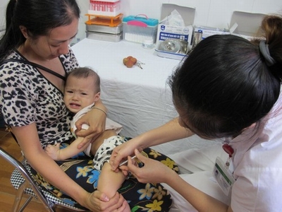 Thành phố Hồ Chí Minh: Đăng ký tiêm vắc xin qua 1080