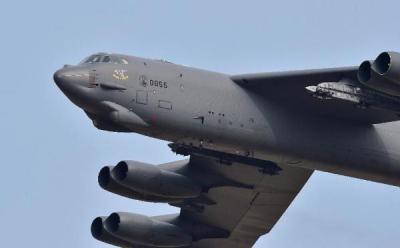 B-52 Mỹ gầm rú trên bầu trời bán đảo Triều Tiên